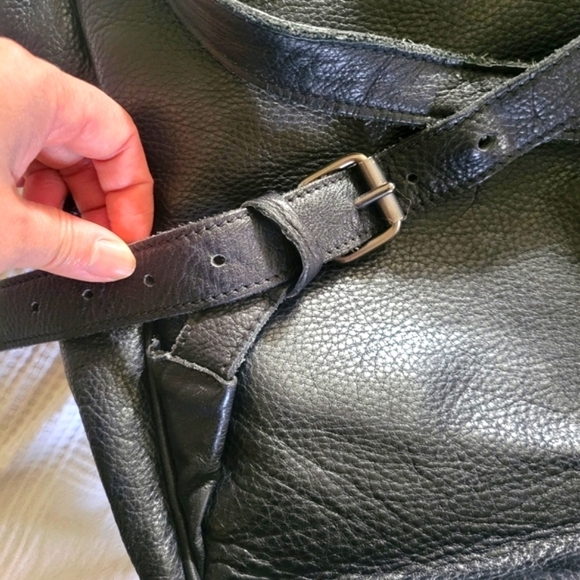 Roots full leather pebbled leather backpack medium large black unisex - Picture 10 of 12